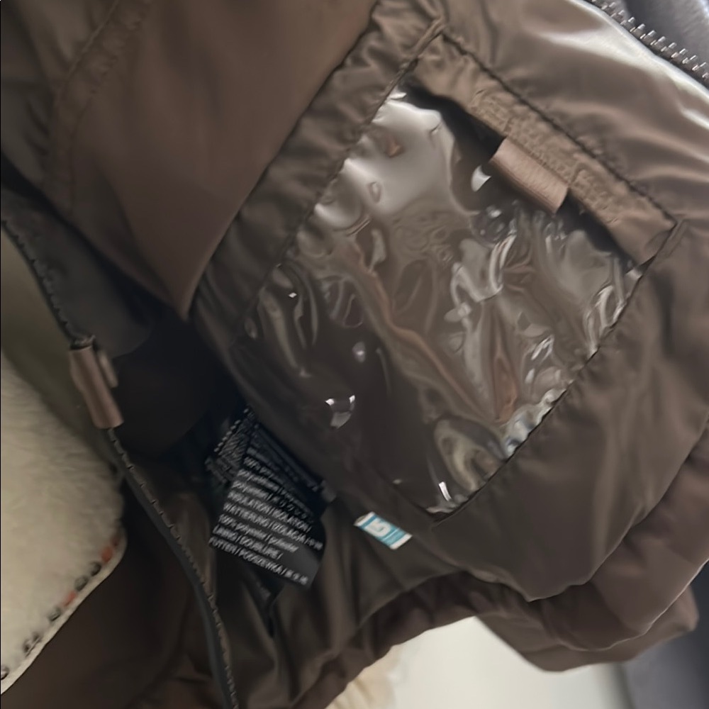 Burton Women’s Brown Ski Snowboard Jacket with Hood and Faux Fur Lining - Picture 13 of 16